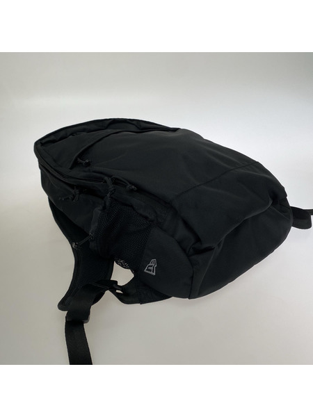 Yohji Yamamoto リュックサック・バックパック NEW ERA ナイロン 反転ロゴ刺繍 黒