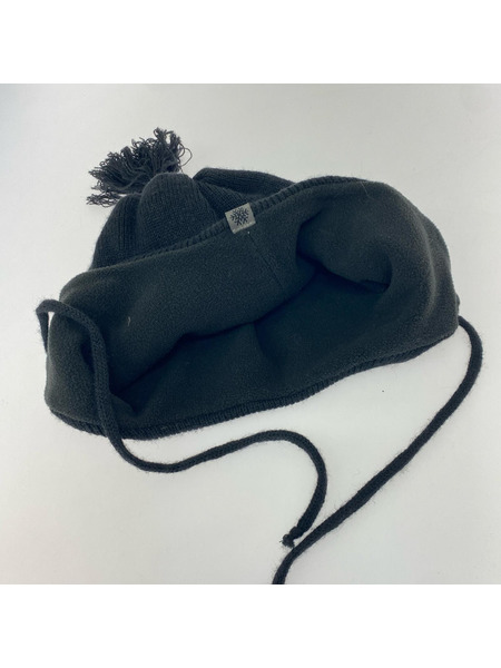 NIKE ACG イヤーフラップ ボンボンニット帽