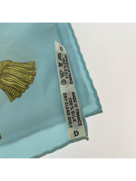 HERMES カレ・スカーフ