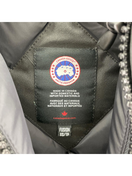 CANADA GOOSE ダウンジャケット VICTORIA PARKA