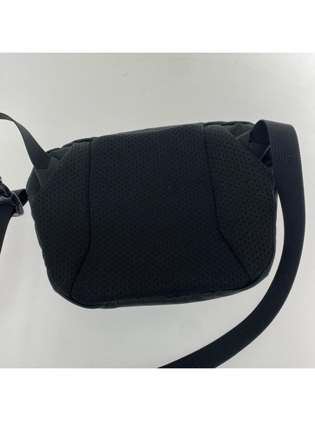 ARC'TERYX ボディバッグ