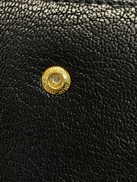 miumiu マドラス 2つ折りコンパクトウォレット 黒