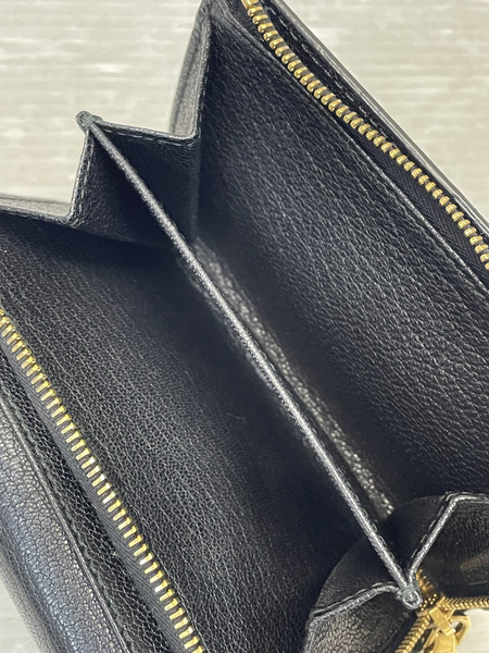 miumiu マドラス 2つ折りコンパクトウォレット 黒