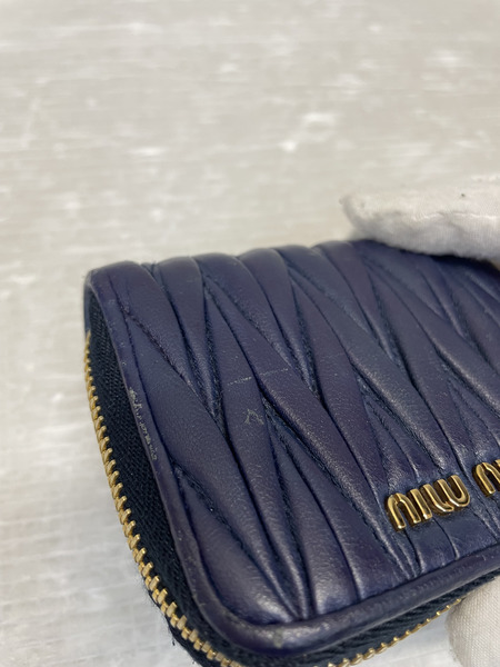 miumiu マテラッセ ラウンドジップ コインケース 紺[値下]