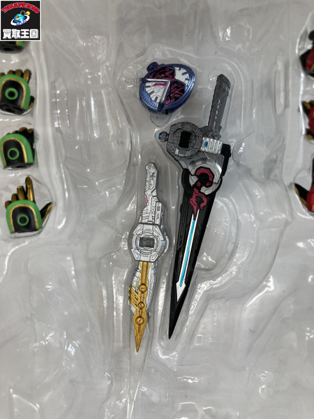 メーカー 仮面ライダーフィギュア S.H.Figuarts 仮面ライダージオウトリニティ