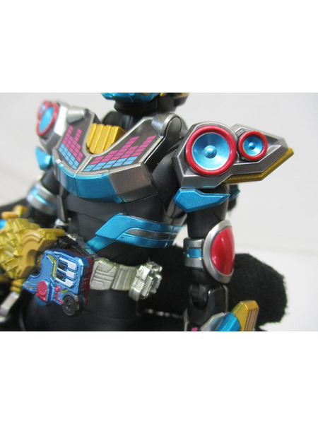 メーカー 仮面ライダーフィギュア S.H.Figuarts 仮面ライダーナーゴ フィーバービートフォーム