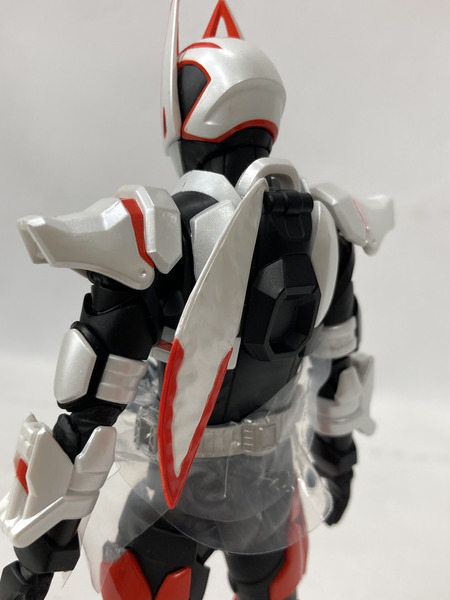 フィギュアーツ 仮面ライダーギーツ マグナムブーストフォーム