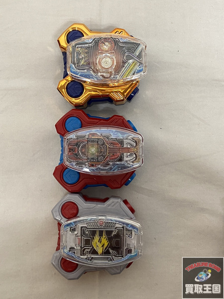 レイズバックル 12個セット 缶ケース黒　仮面ライダーギーツ