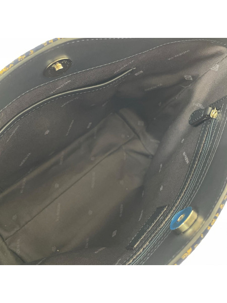 トートバッグ 印傳屋 紺地×白漆 椿 トートバッグ