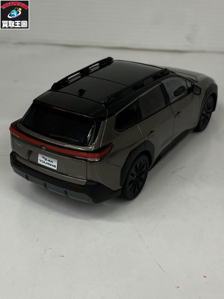カラーサンプル bZ4X TOURING