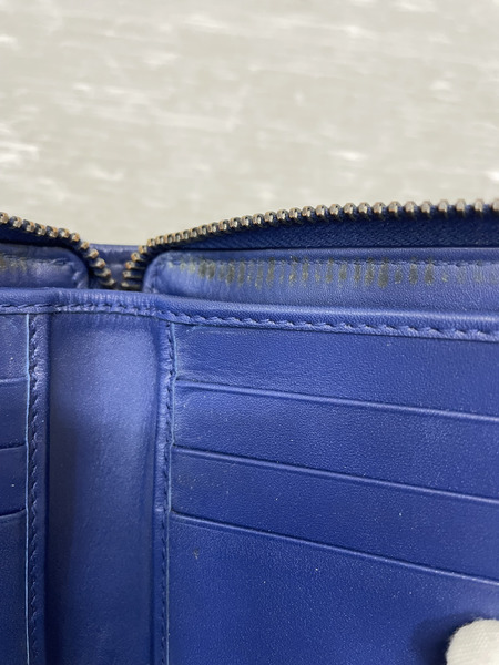 Bottega Veneta イントレチャート ラウンドジップウォレット 紺