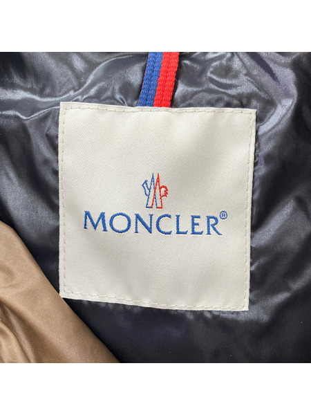 MONCLER ダウンジャケット MONCLER Z7HJ896 ダウンジャケット