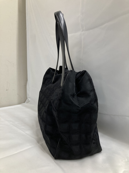 CHANEL ニュートラベルライン MM