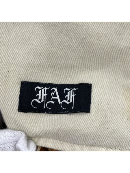 デニム・ジーンズ FAF CAMO AGED DENIM PANTS