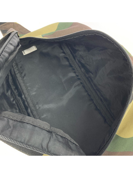 STUSSY ボディバッグ カモ柄