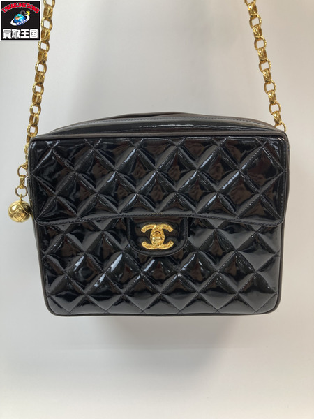 CHANEL シャネル チェーンショルダーバッグ パテントレザー　ゴールド金具　ブラック 黒