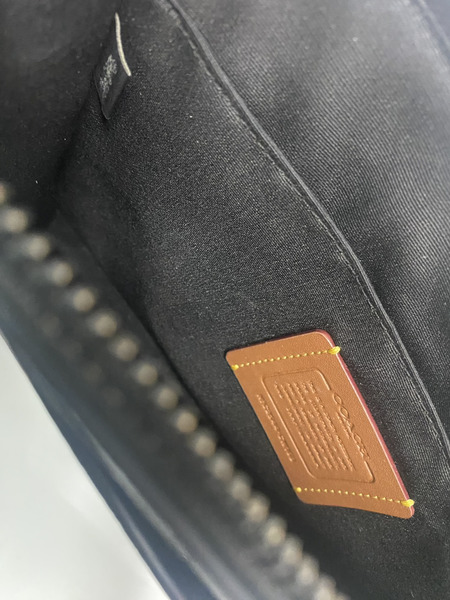 COACH シグネチャー　クラッチバッグ　 CW168