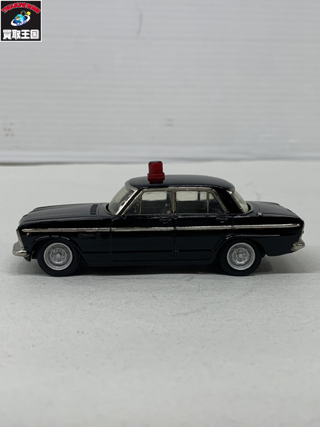 1/43スケールカー adovanspirit スカイライン 覆面パトカー