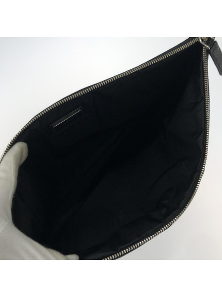 PRADA ナイロンクラッチバッグ 黒[値下]
