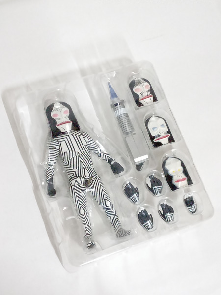 メーカー ウルトラマン S.H.Figuarts ダダ