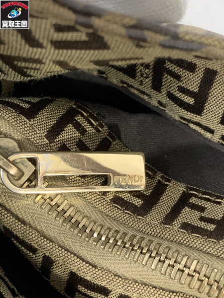 ショルダーバッグ FENDI ズッカ柄 ワンショルダー