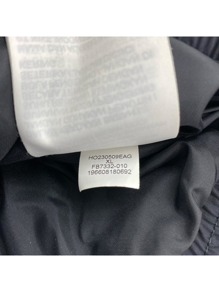 JORDAN BRAND AS M J ESS POLY PUFFER JKT BLACK/WHITE