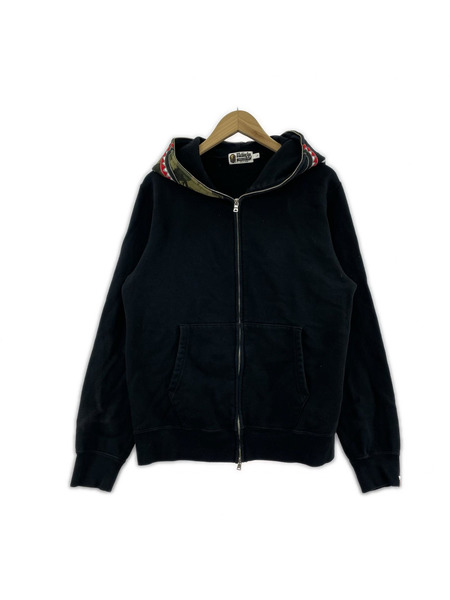 A BATHING APE パーカー（ジップアップ） シャークパーカー   BLK   L