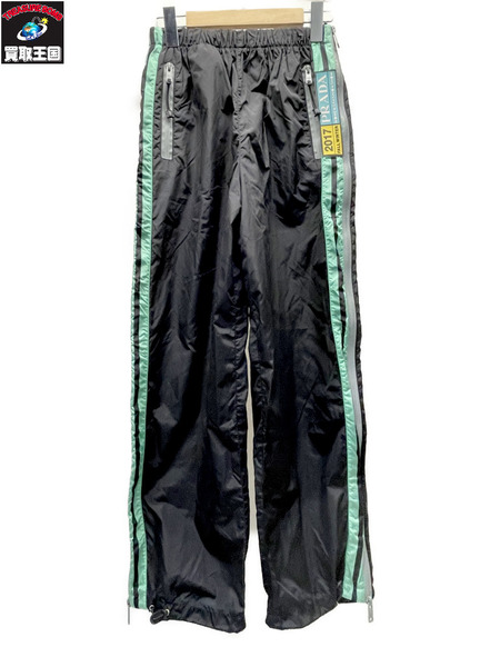 PRADA 17AW ラバーロゴ ナイロントラックパンツ 38S 黒 ACS12017 1466