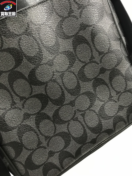 COACH PVCショルダーバッグ
