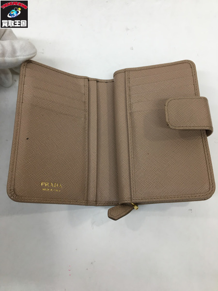 コンパクトウォレット 2つ折り財布　サフィアーノ　ピンクベージュ