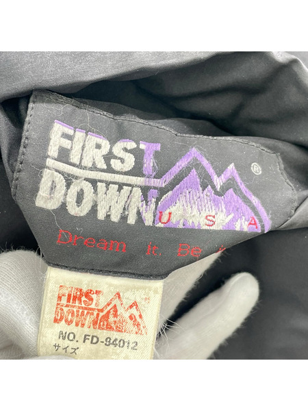 FIRST DOWN ダウンジャケット リバーシブルダウンジャケット