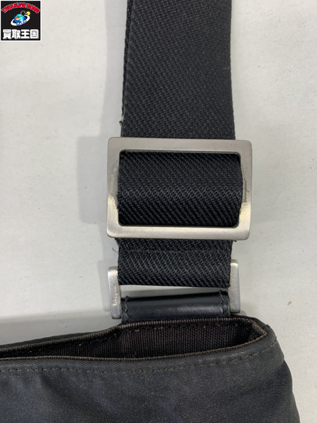 ショルダーバッグ S.Ferragamo 黒