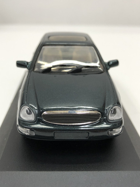 1/43 Ford Scorpio 1995[値下]