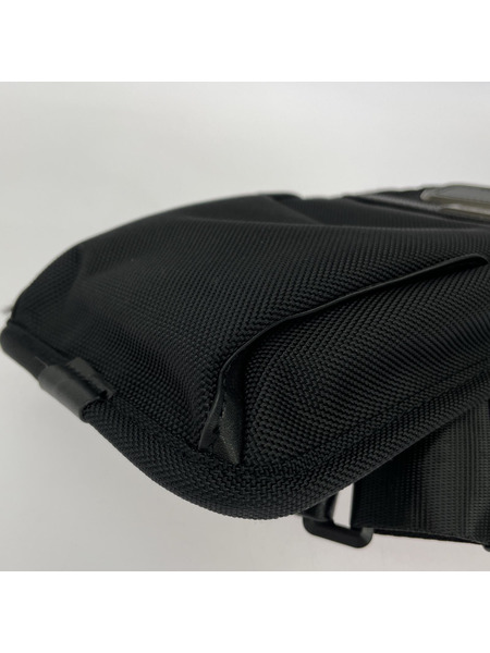 TUMI ボディバッグ 黒