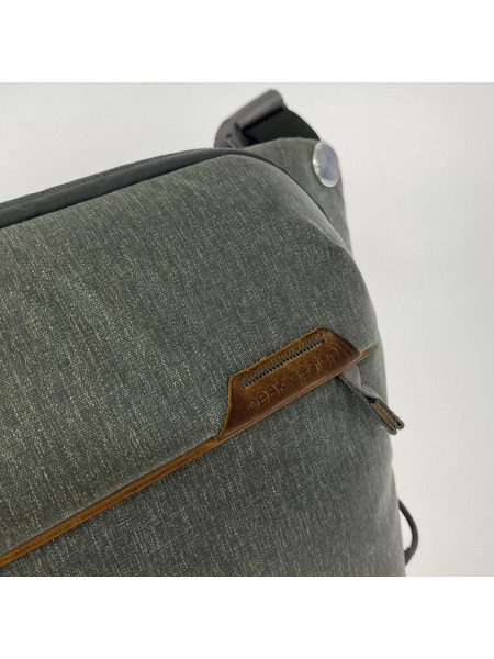 ショルダーバッグ Peak Design