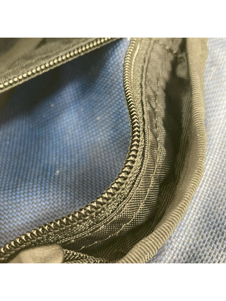 BRIEFING TRIPOD ボディバッグ 紺[値下]