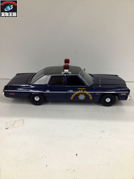 1/18スケールカー AMERICAN MUSCLE DODGE MONACO