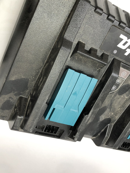 電動工具その他 2口急速充電器　バッテリー2個付き※充電回数不明