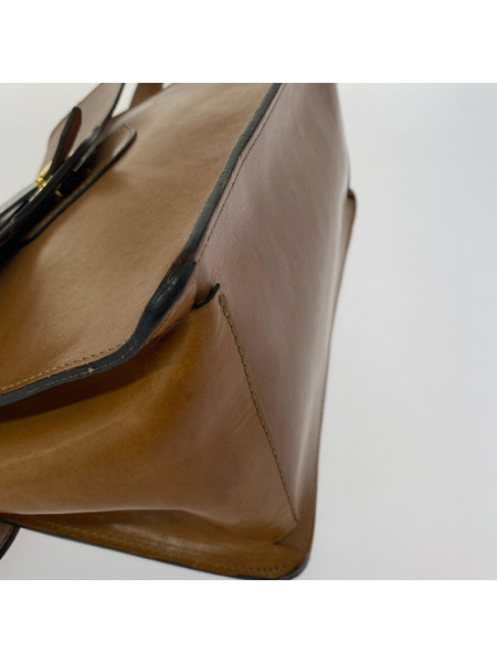 iriate iriate レザーショルダーバッグ 茶