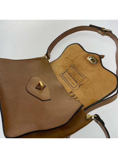 iriate iriate レザーショルダーバッグ 茶