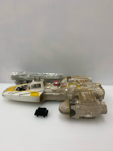 PILOT - Yウイング・ファイター with レベル・パイロット STAR WARS(スター・ウォーズ) パワー・オブ・ザ・フォース 完成トイ トミーダイレクト PILOT - Yウイング・ファイター with レベル・パイロット STAR