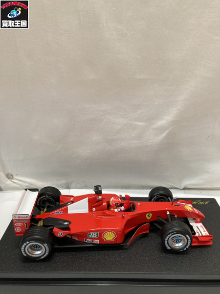 1/18スケールカー ホットウィール 1/18 フェラーリ 2001 WORLD CHAMPIONS