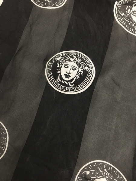 アクセサリー GIANNI VERSACE メデューサ スカーフ
