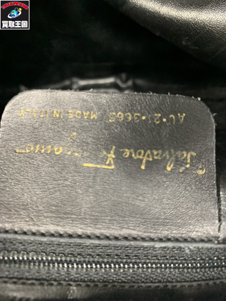 ショルダーバッグ S.Ferragamo