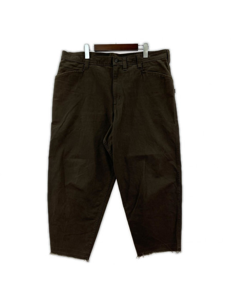 essay カットオフ テーパードパンツ 茶