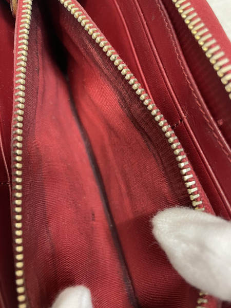 miumiu L字ジップ 型押し ロングウォレット 赤