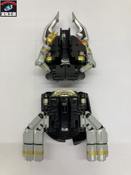 仮面ライダー クウガ DXトライゴウラム｜商品番号
