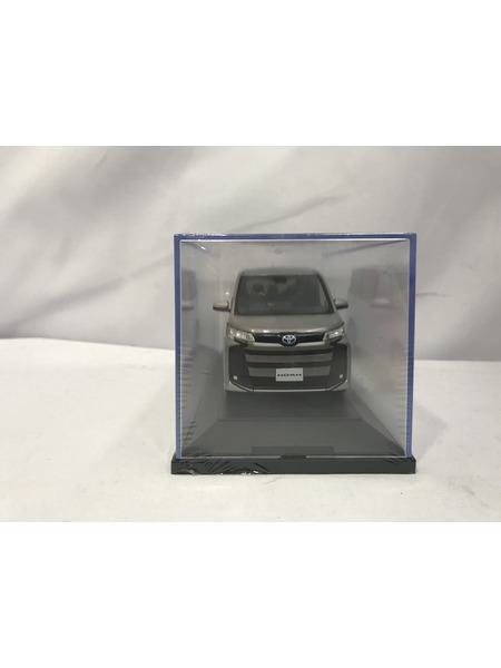 カラーサンプル 1/30 ノア メタリックストリーム[値下]