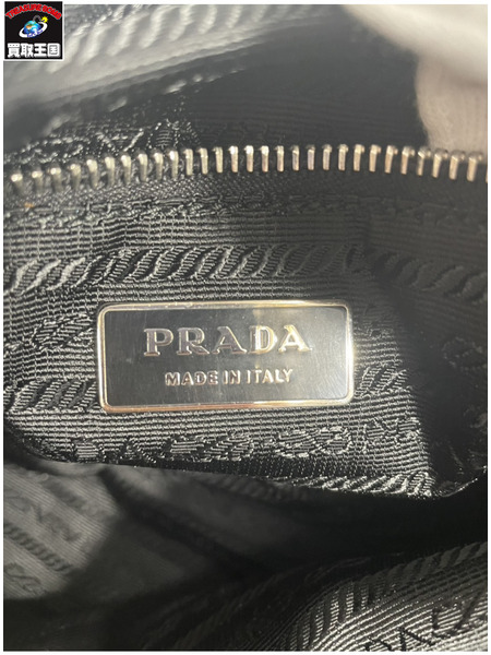 ショルダーバッグ PRADA 三角プレート ショルダーバッグ