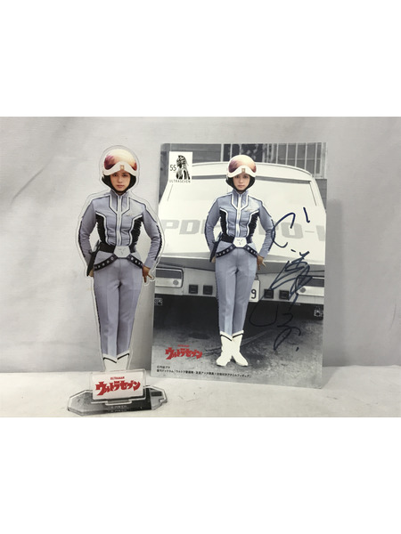 友里アンヌ隊員 台座付きアクリルフィギュア